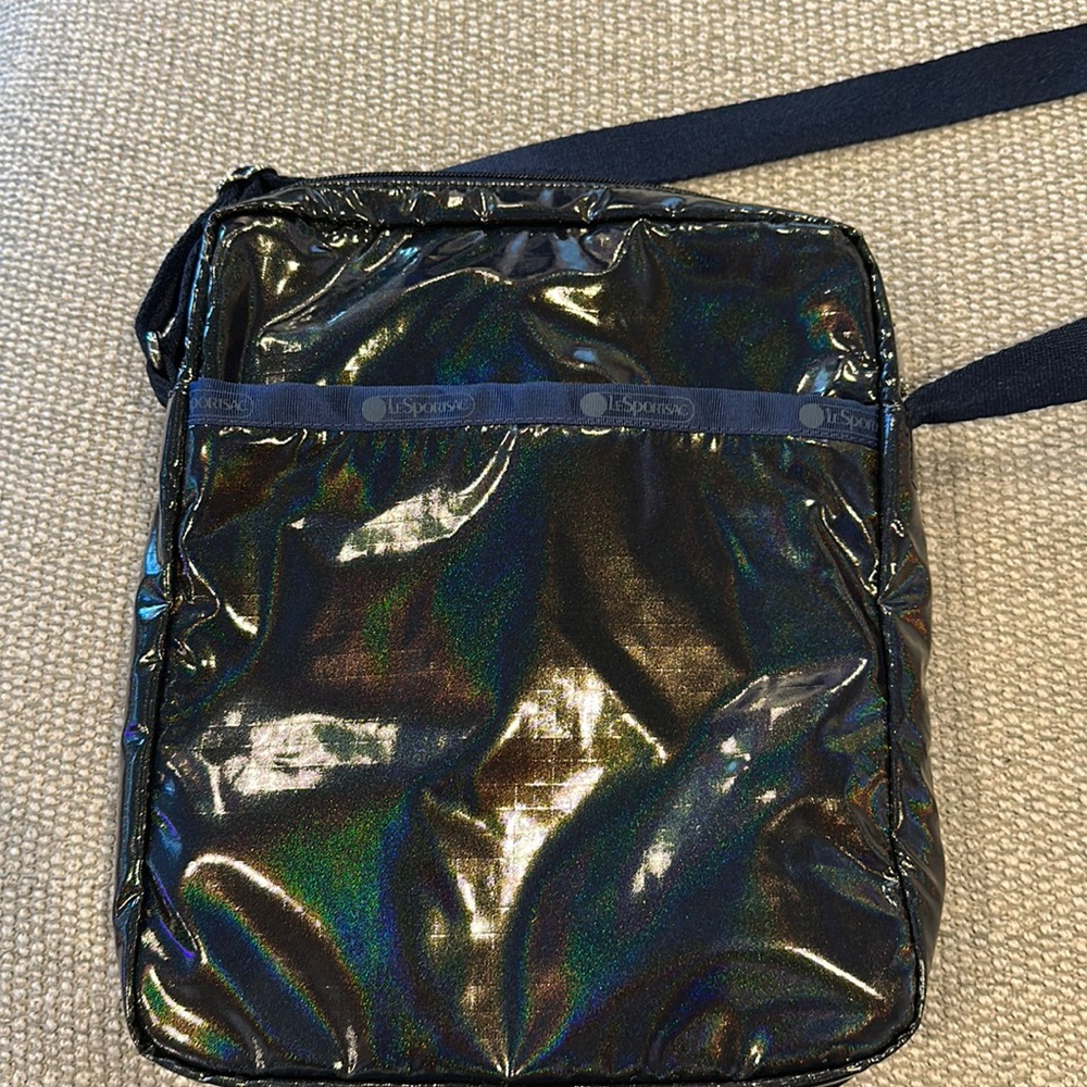 Le Sportsac crossbody handbag